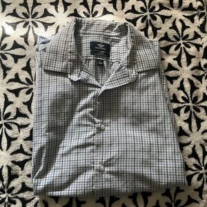 Dockers Men's Blue and Gray Checkered Dress Shirt